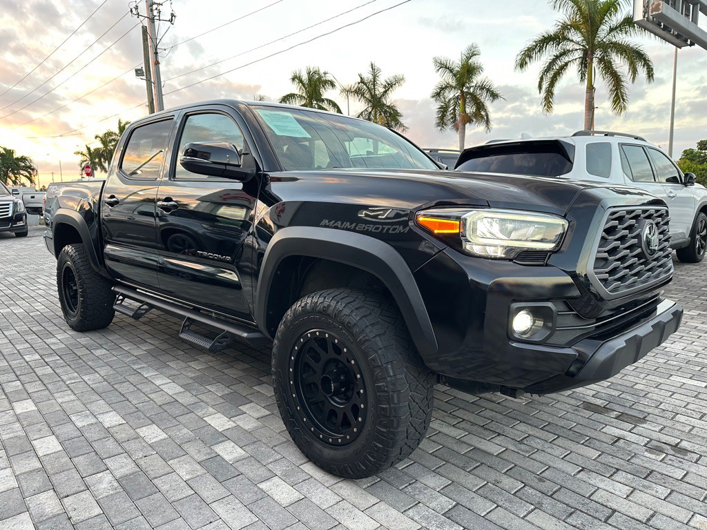 2021 Toyota Tacoma Image 1