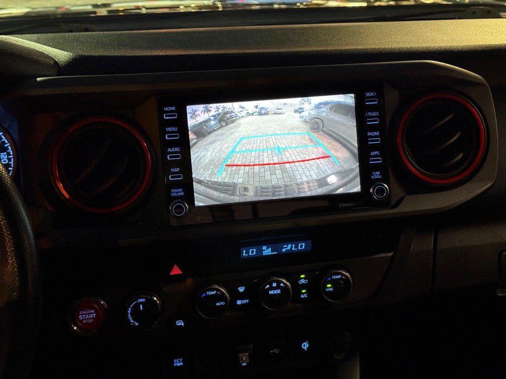 2021 Toyota Tacoma Image 12