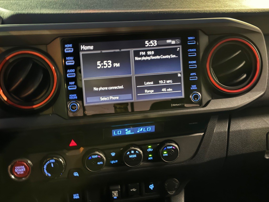 2021 Toyota Tacoma Image 13