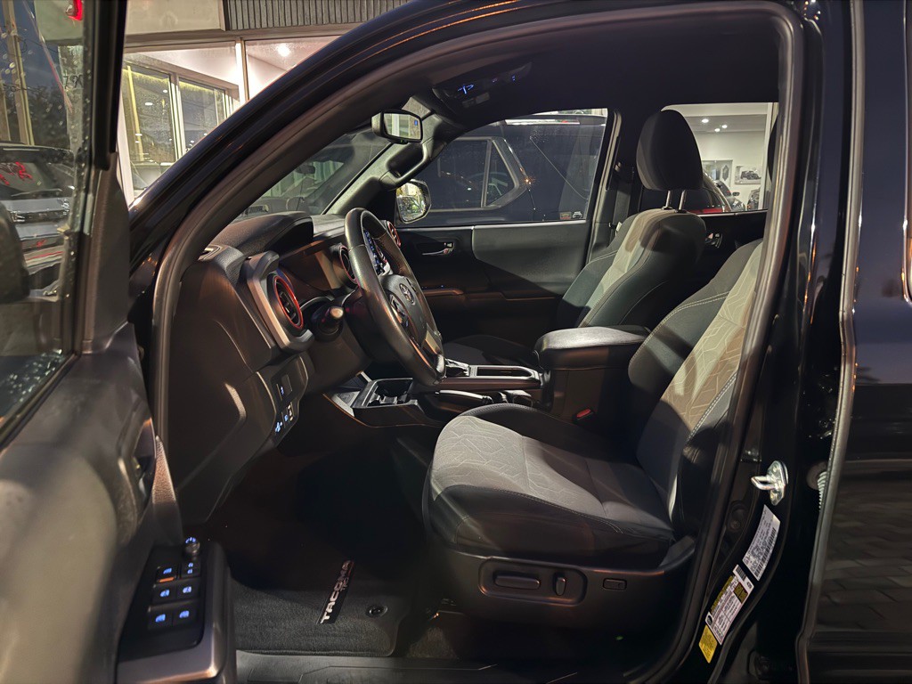 2021 Toyota Tacoma Image 20