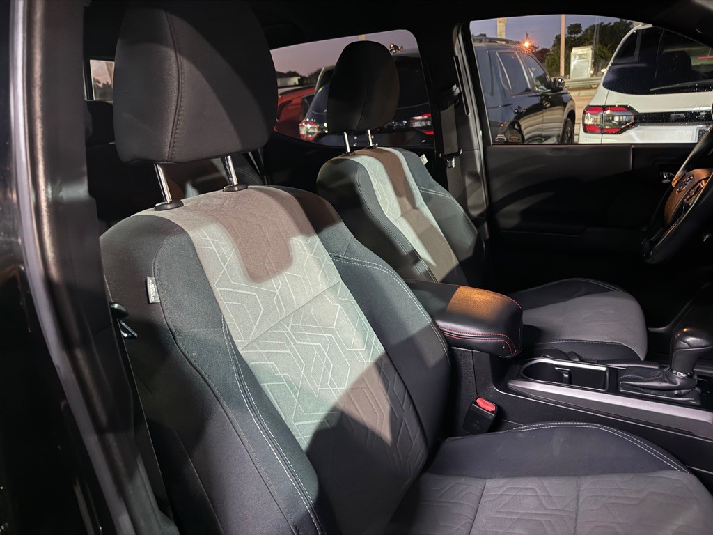 2021 Toyota Tacoma Image 27