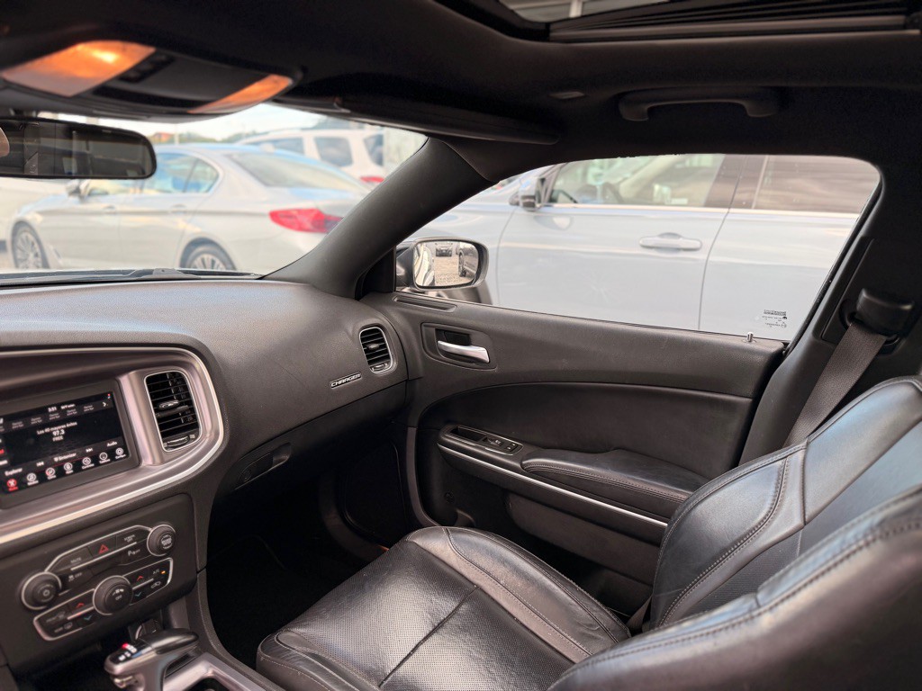 2020 Dodge Charger Image 18