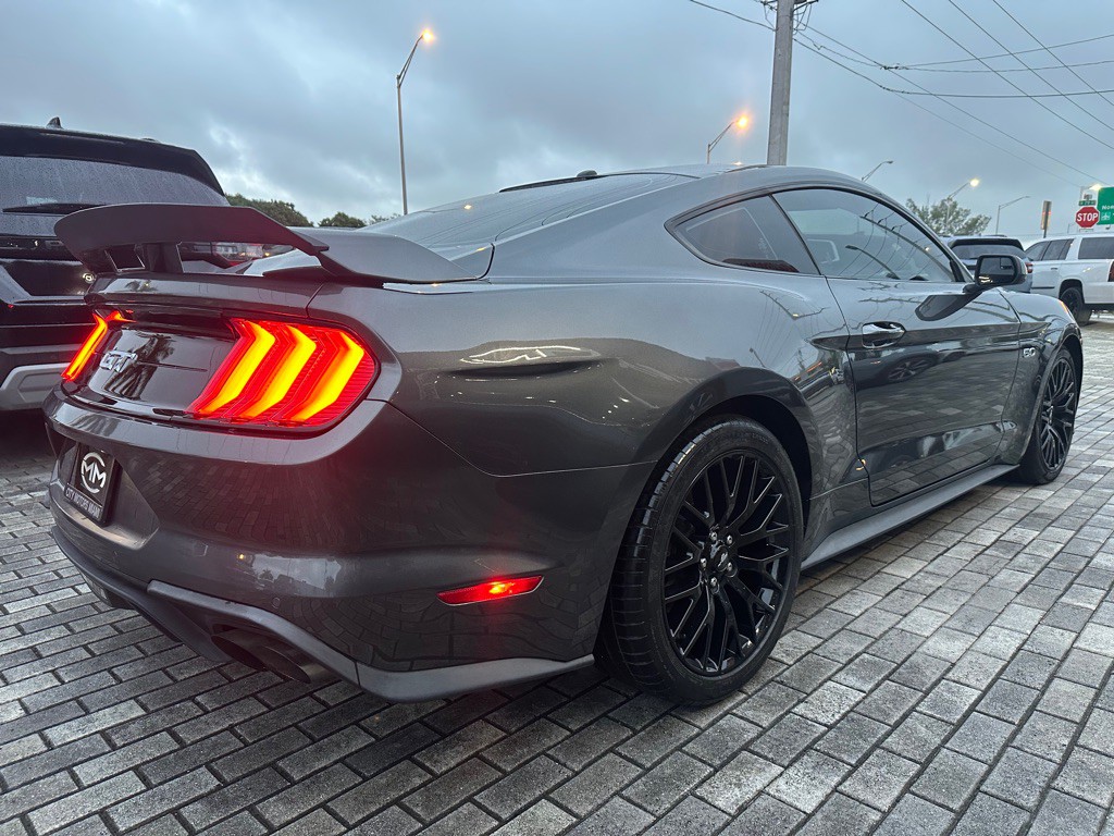 2019 Ford Mustang Image 8