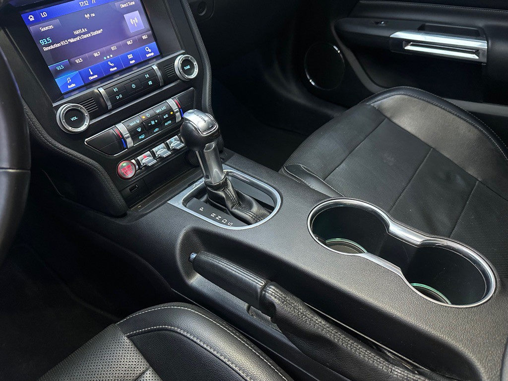 2019 Ford Mustang Image 18