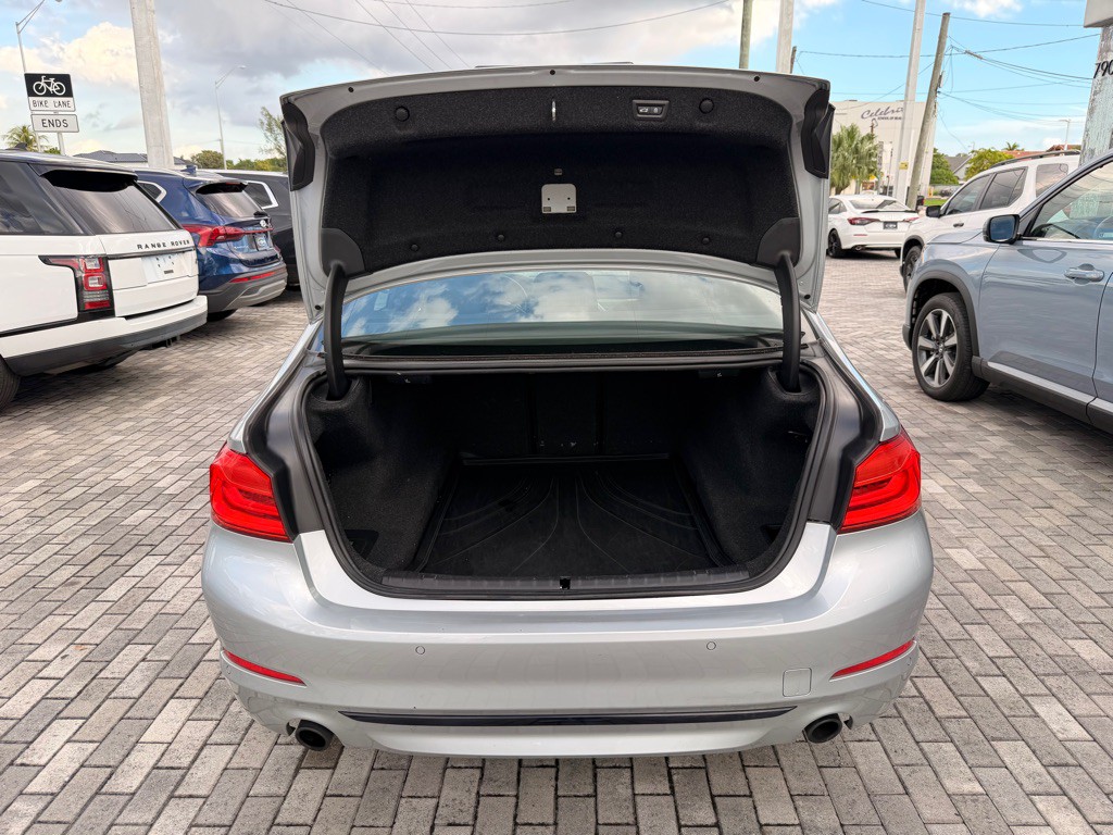 2020 BMW 5 Series Image 7