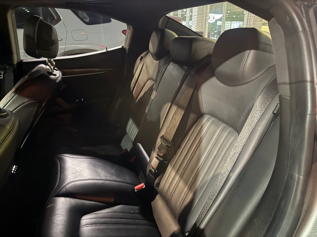 2019 Maserati Ghibli Image 21