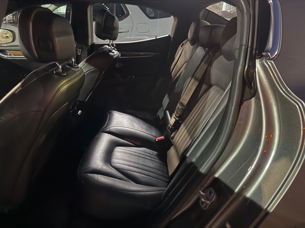 2019 Maserati Ghibli Image 22