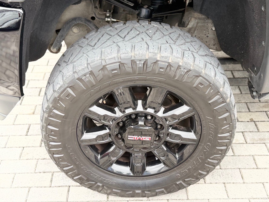 2015 GMC Sierra Image 21