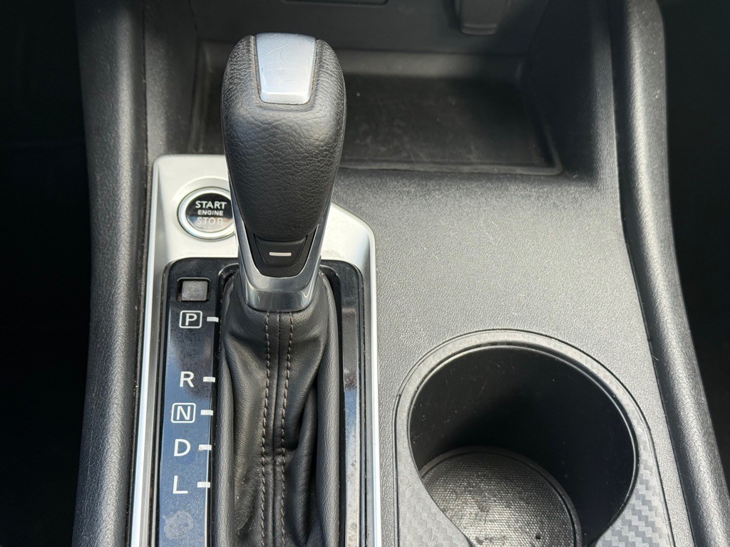 2020 Nissan Altima Image 21