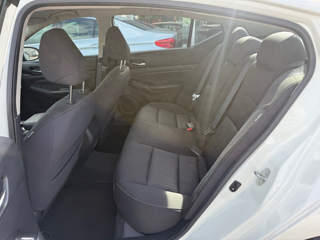 2020 Nissan Altima Image 31