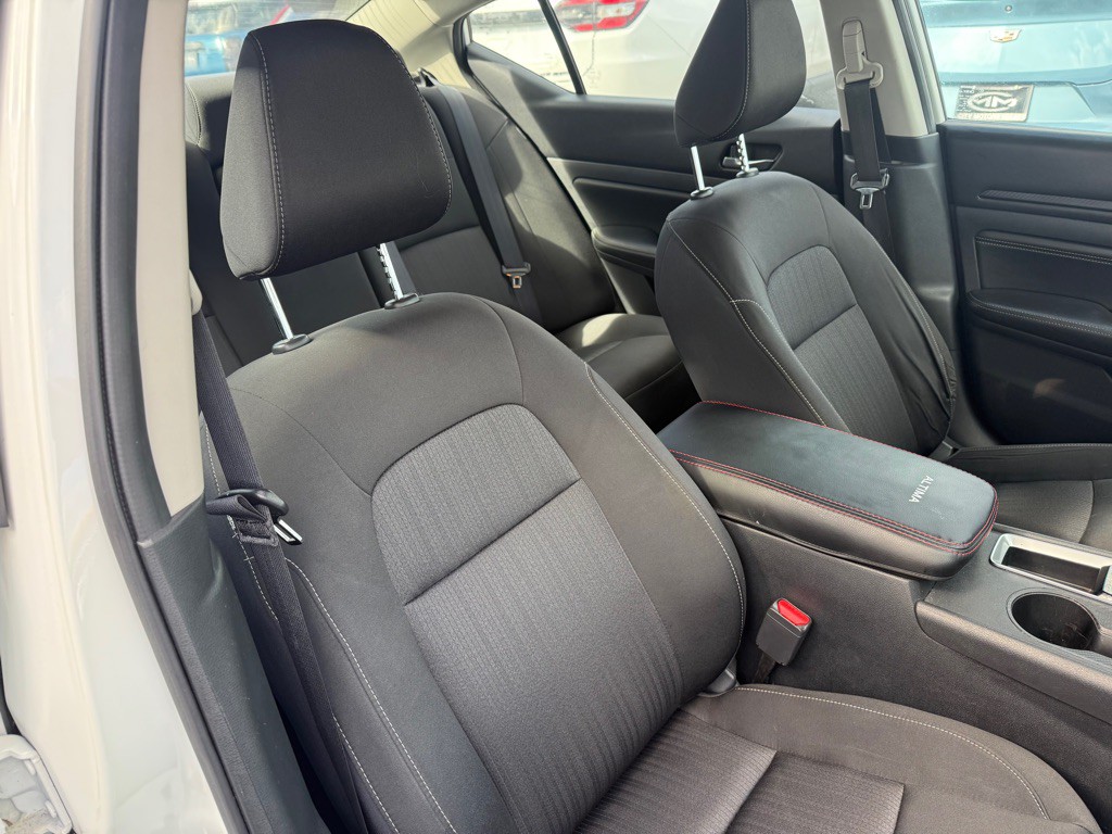 2020 Nissan Altima Image 33
