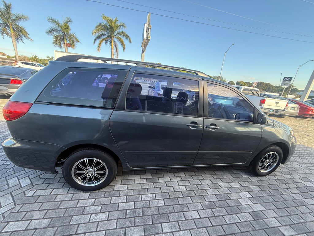 2006 Toyota Sienna Image 8