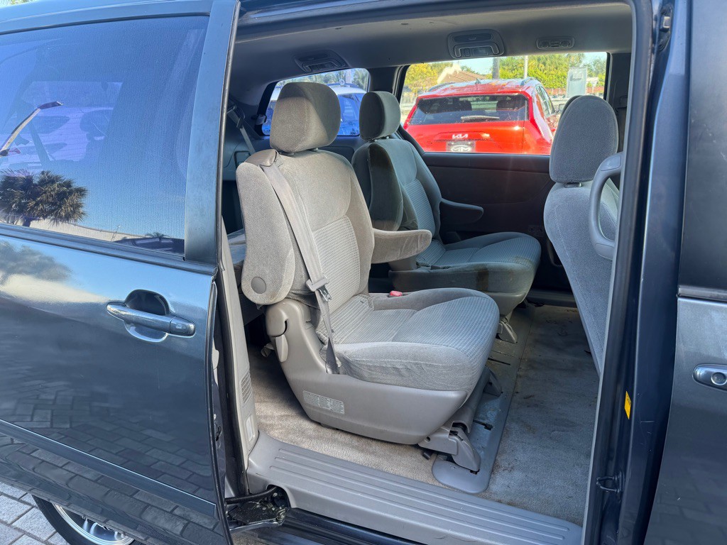 2006 Toyota Sienna Image 23