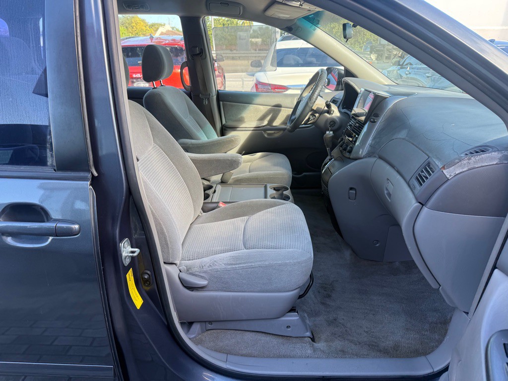 2006 Toyota Sienna Image 26