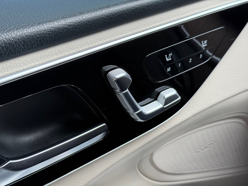 2022 Mercedes-Benz C-Class Image 19