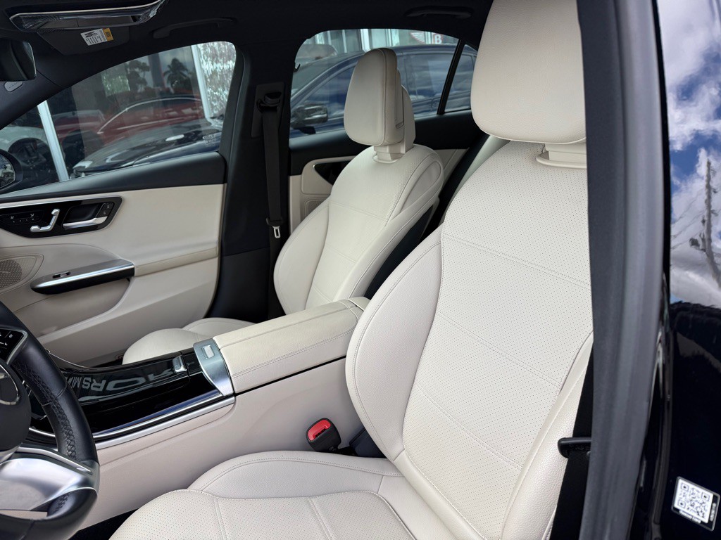 2022 Mercedes-Benz C-Class Image 23