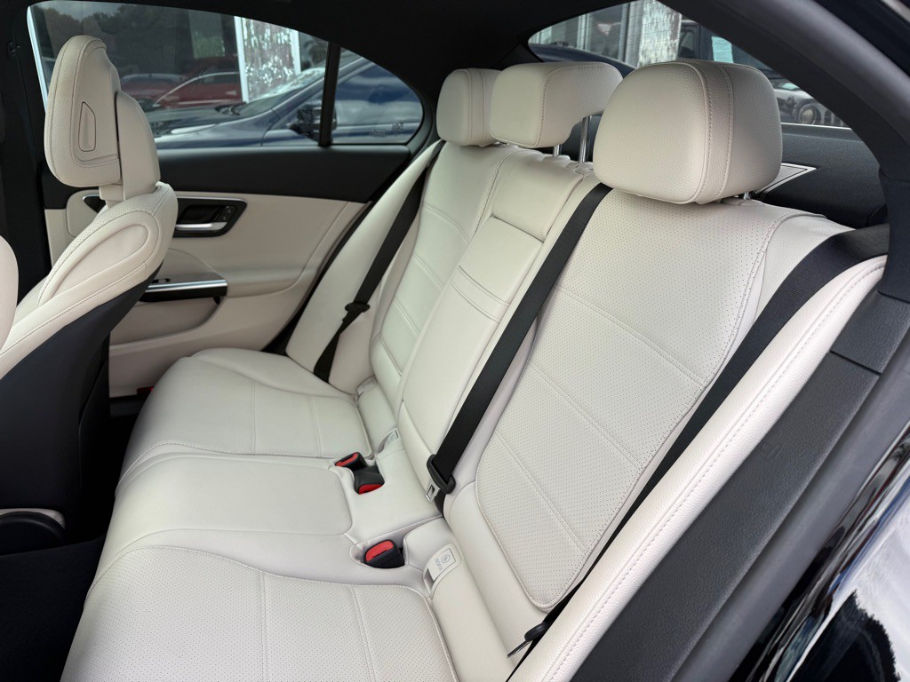 2022 Mercedes-Benz C-Class Image 25