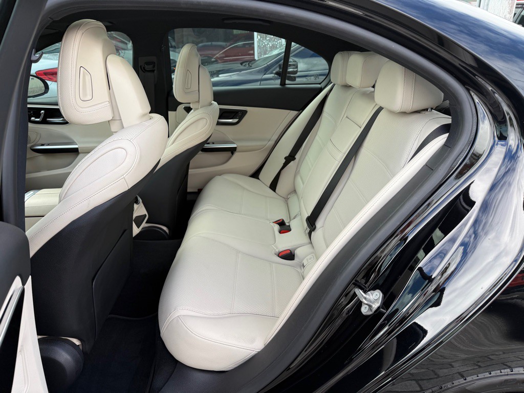 2022 Mercedes-Benz C-Class Image 26