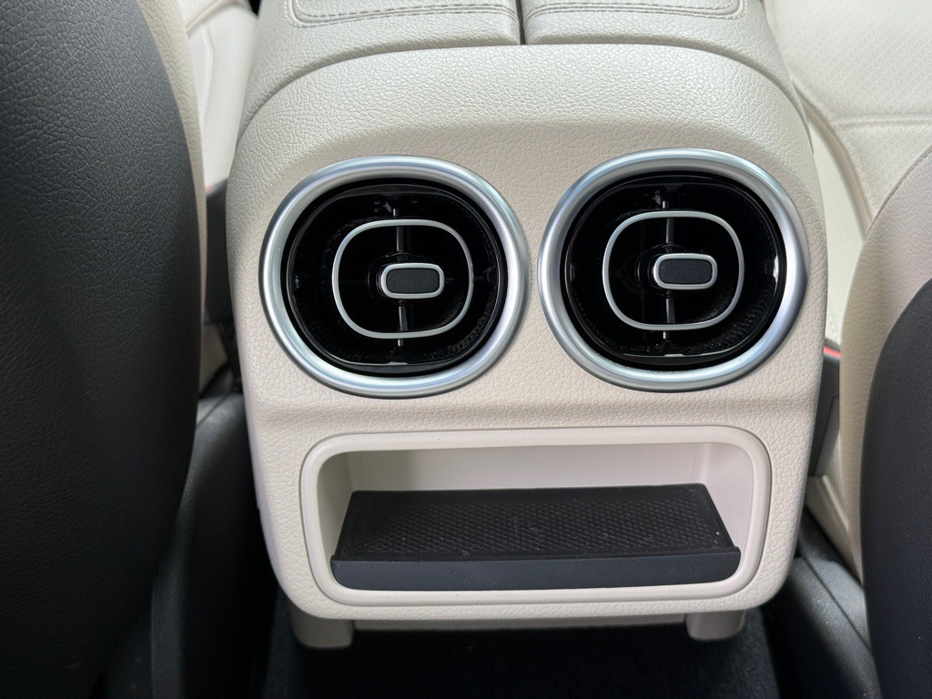 2022 Mercedes-Benz C-Class Image 30