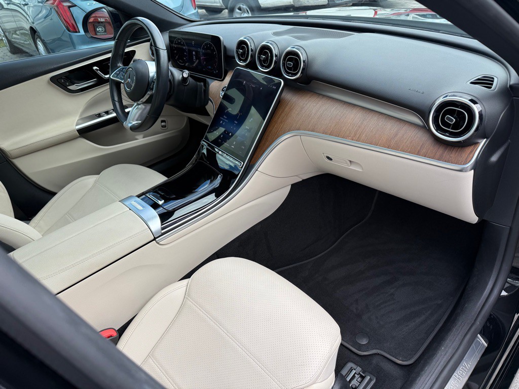 2022 Mercedes-Benz C-Class Image 32