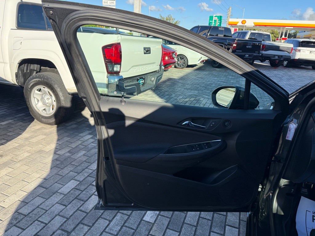 2019 Chevrolet Cruze Image 40