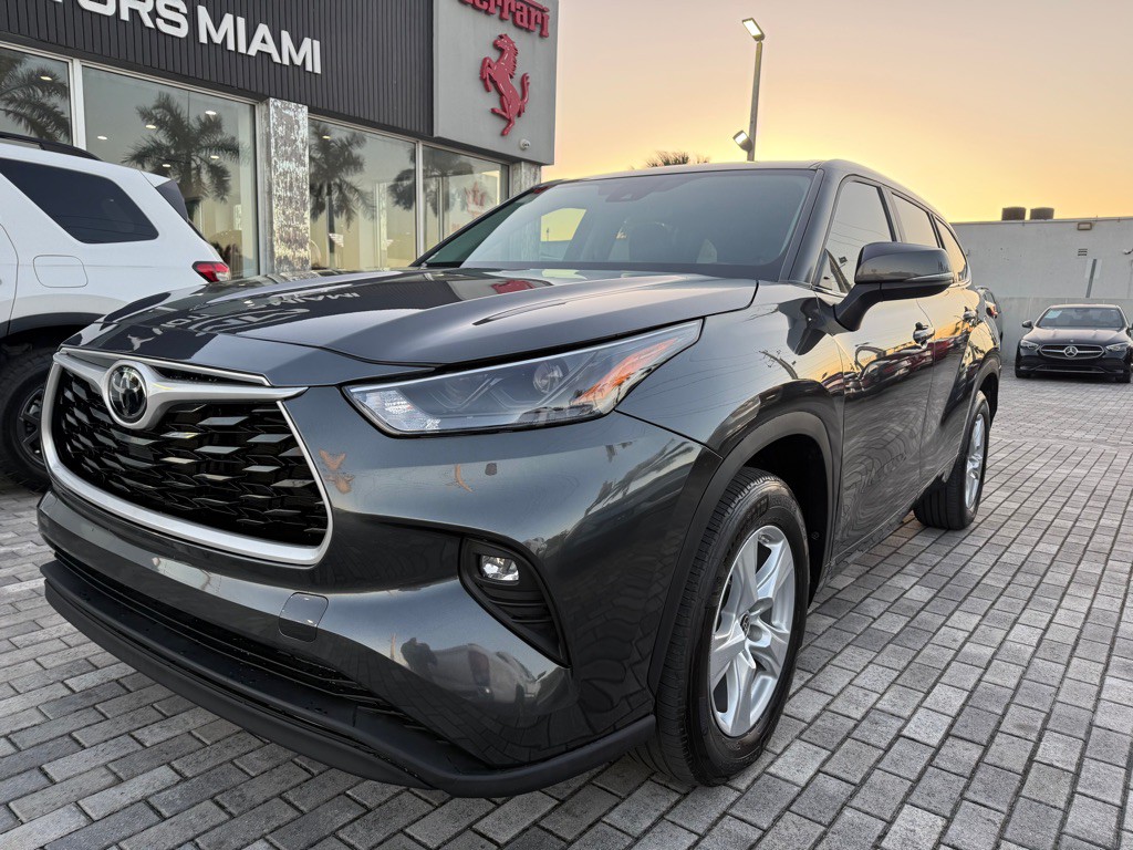 2024 Toyota Highlander Image 3