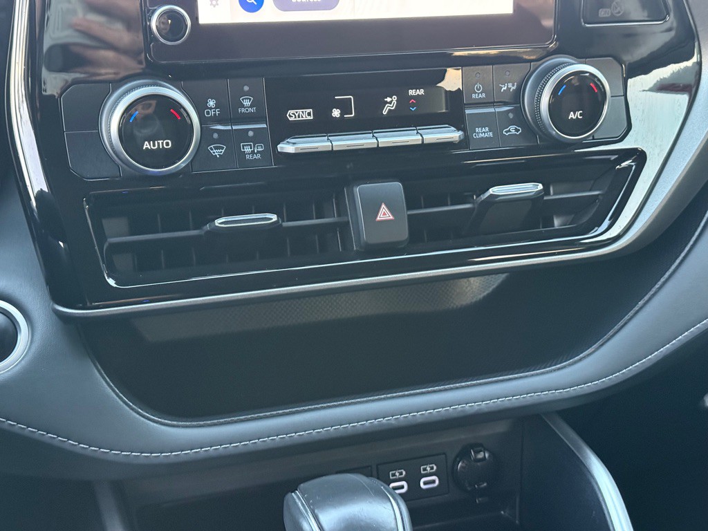 2024 Toyota Highlander Image 24