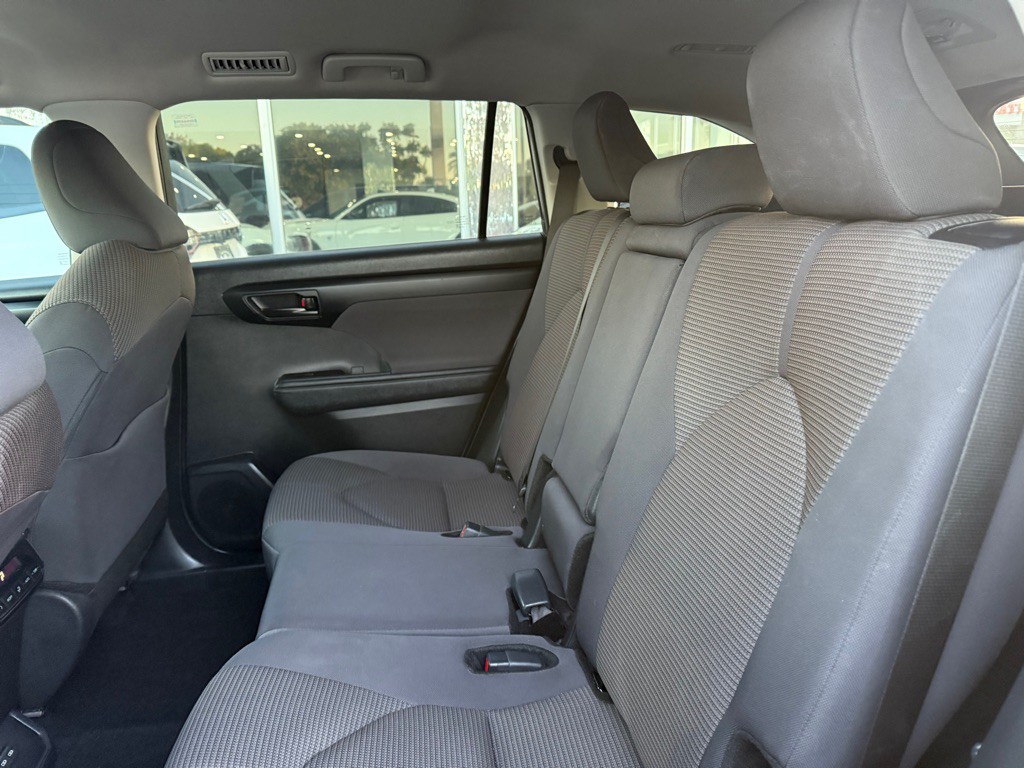 2024 Toyota Highlander Image 33
