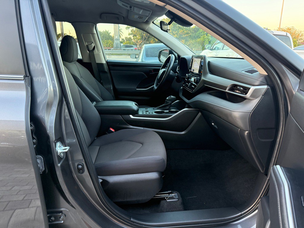 2024 Toyota Highlander Image 37