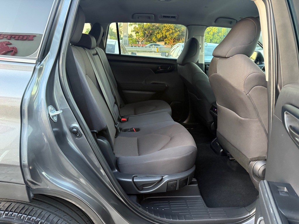 2024 Toyota Highlander Image 39