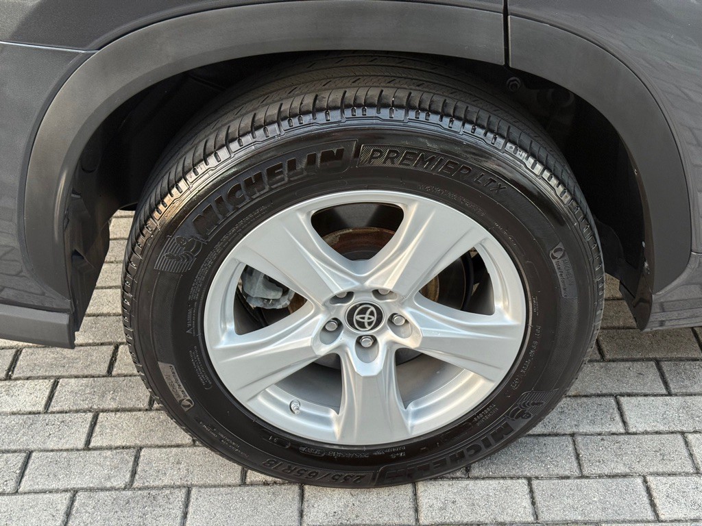 2024 Toyota Highlander Image 43