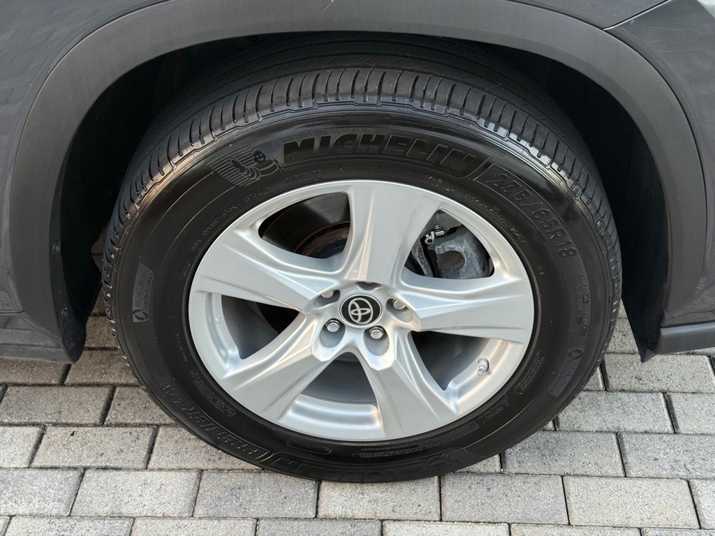 2024 Toyota Highlander Image 44