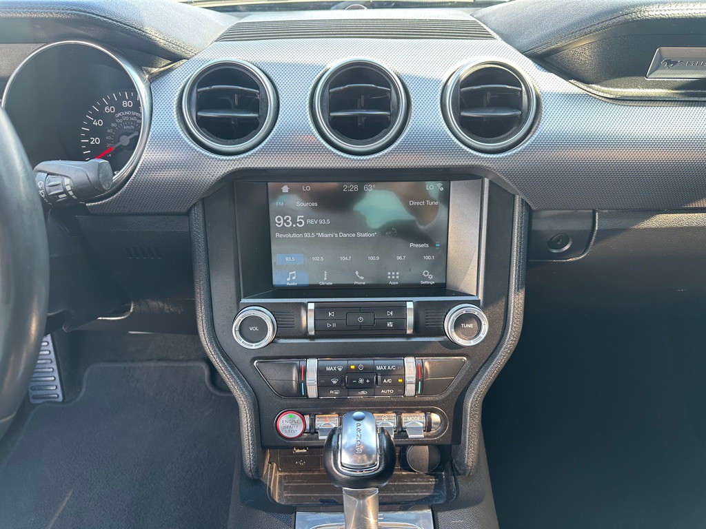 2018 Ford Mustang Image 17