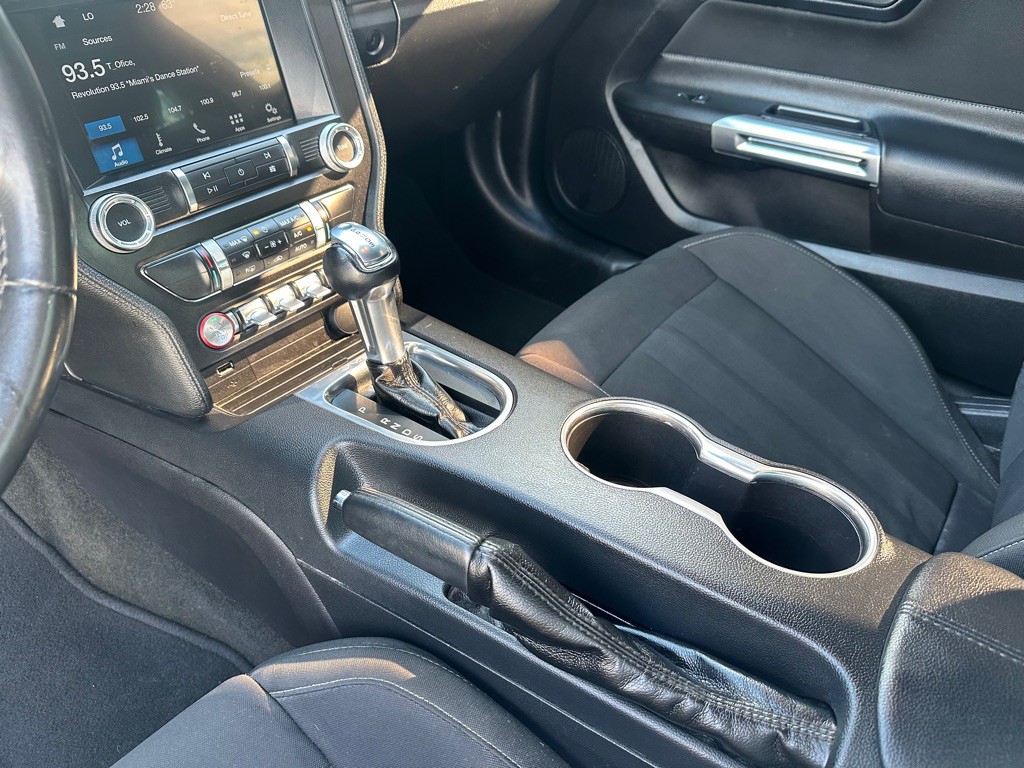 2018 Ford Mustang Image 19