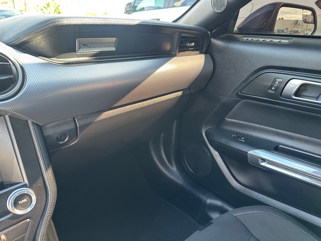 2018 Ford Mustang Image 20