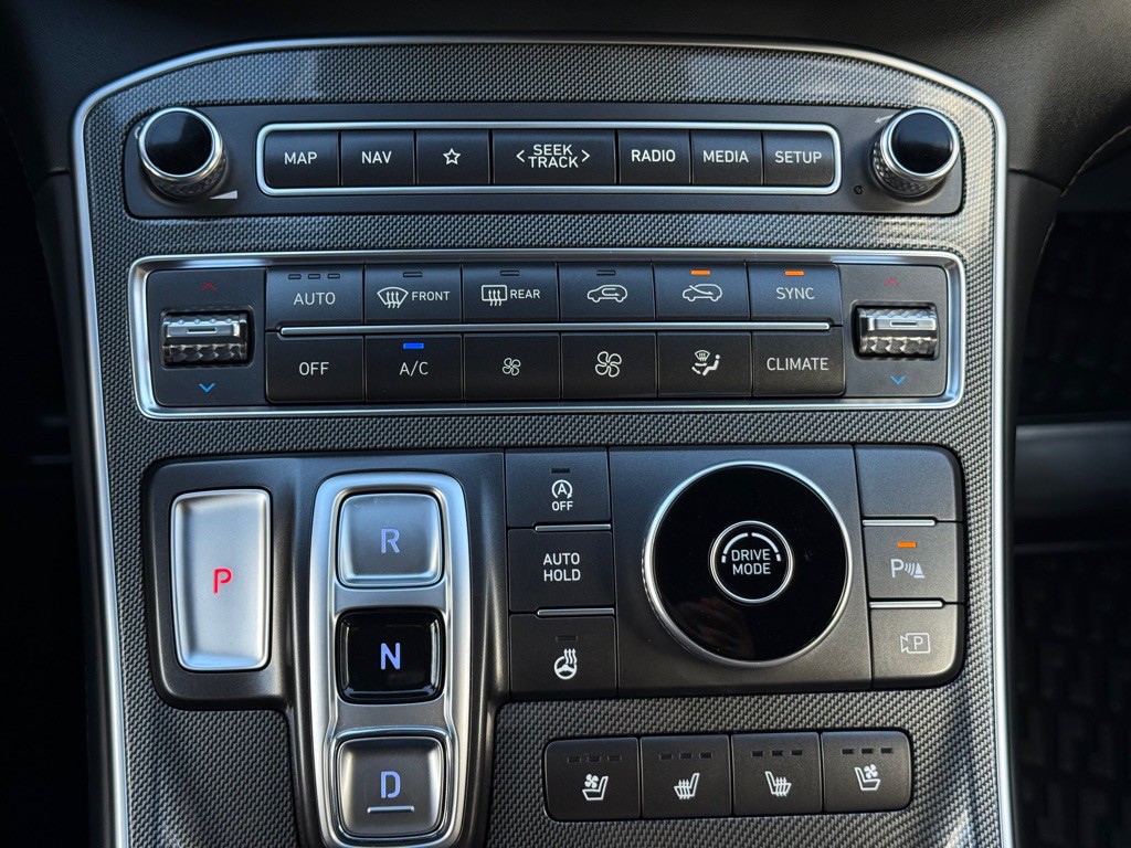 2021 Hyundai Santa Fe Image 23