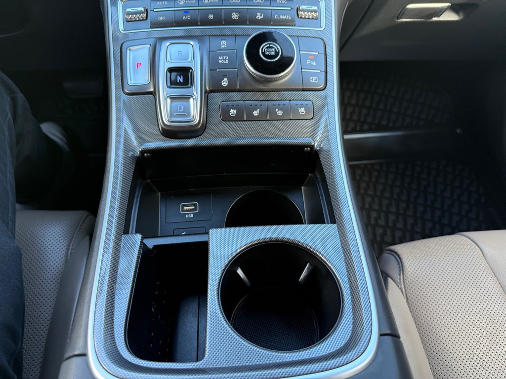 2021 Hyundai Santa Fe Image 24