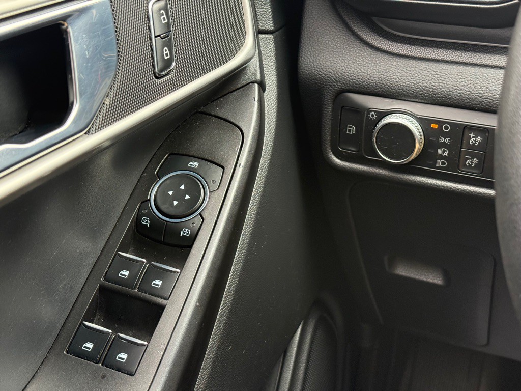 2020 Ford Explorer Image 22