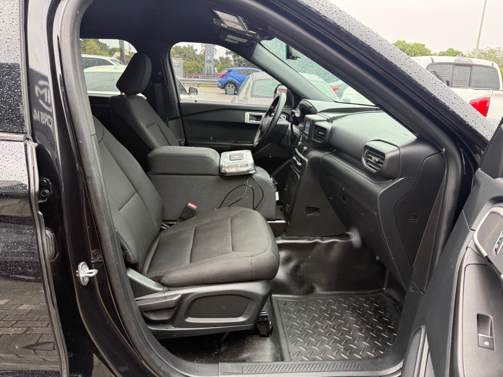 2020 Ford Explorer Image 30