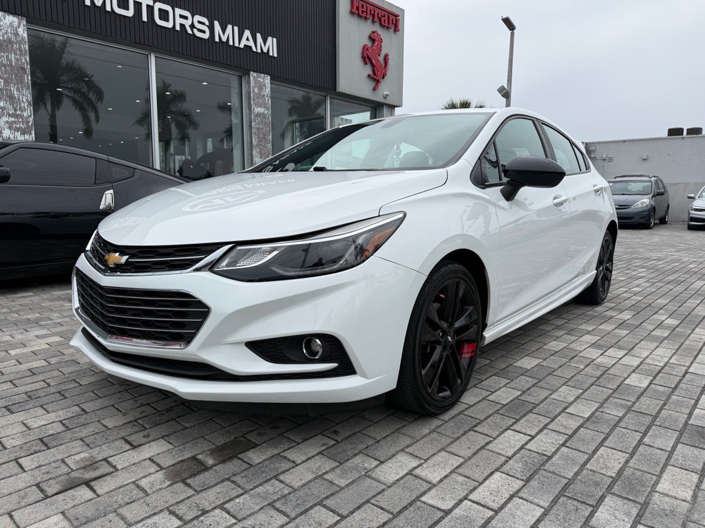 2018 Chevrolet Cruze Image 3