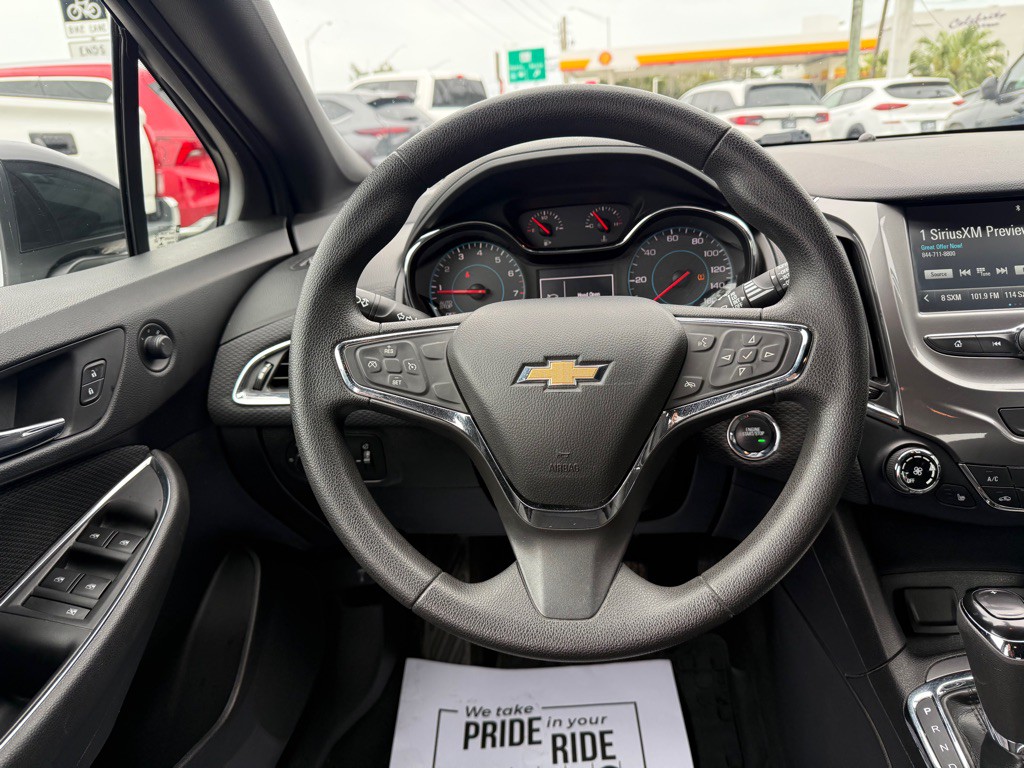 2018 Chevrolet Cruze Image 10