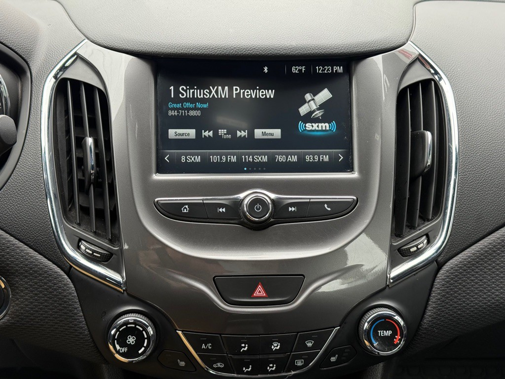 2018 Chevrolet Cruze Image 19