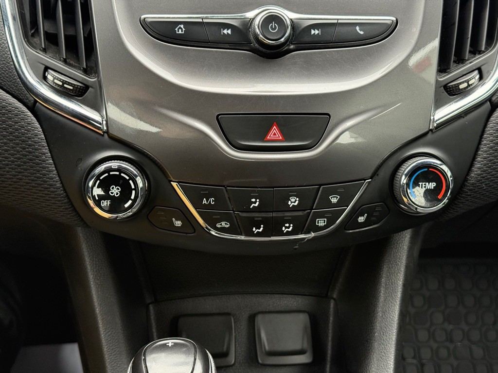 2018 Chevrolet Cruze Image 20