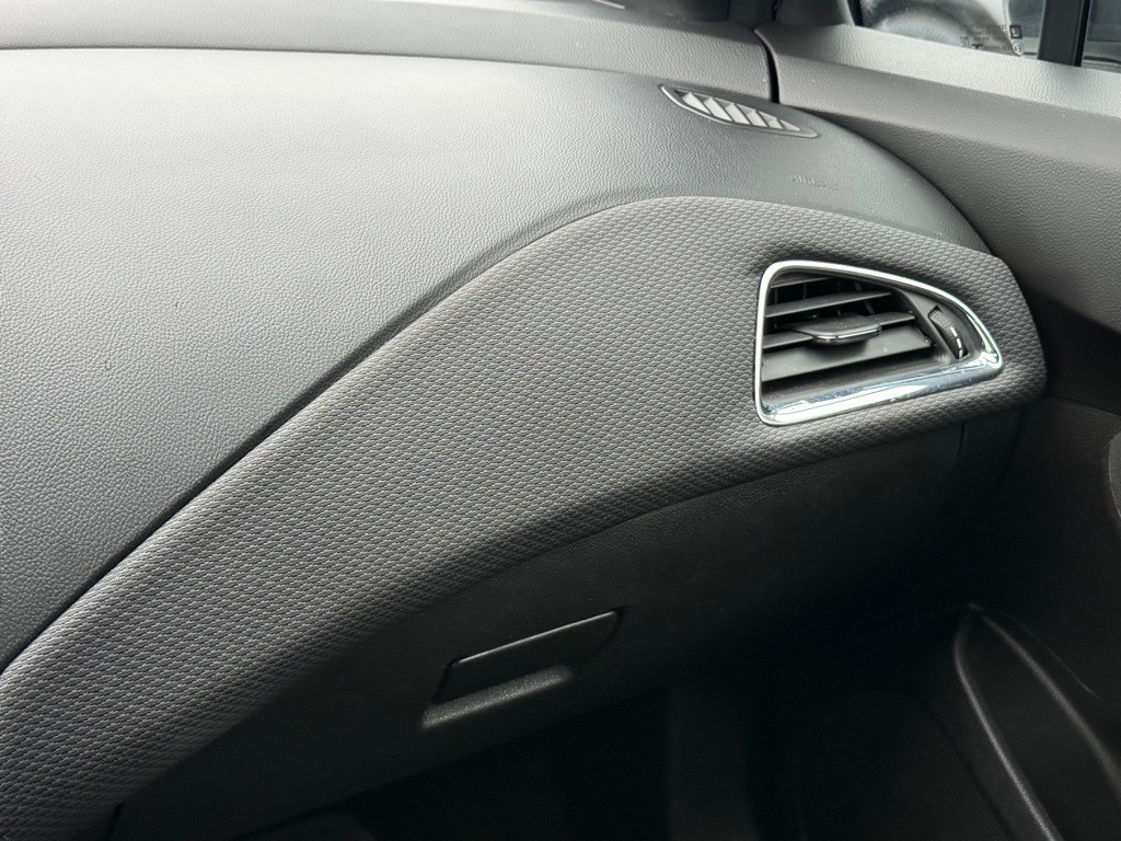 2018 Chevrolet Cruze Image 23