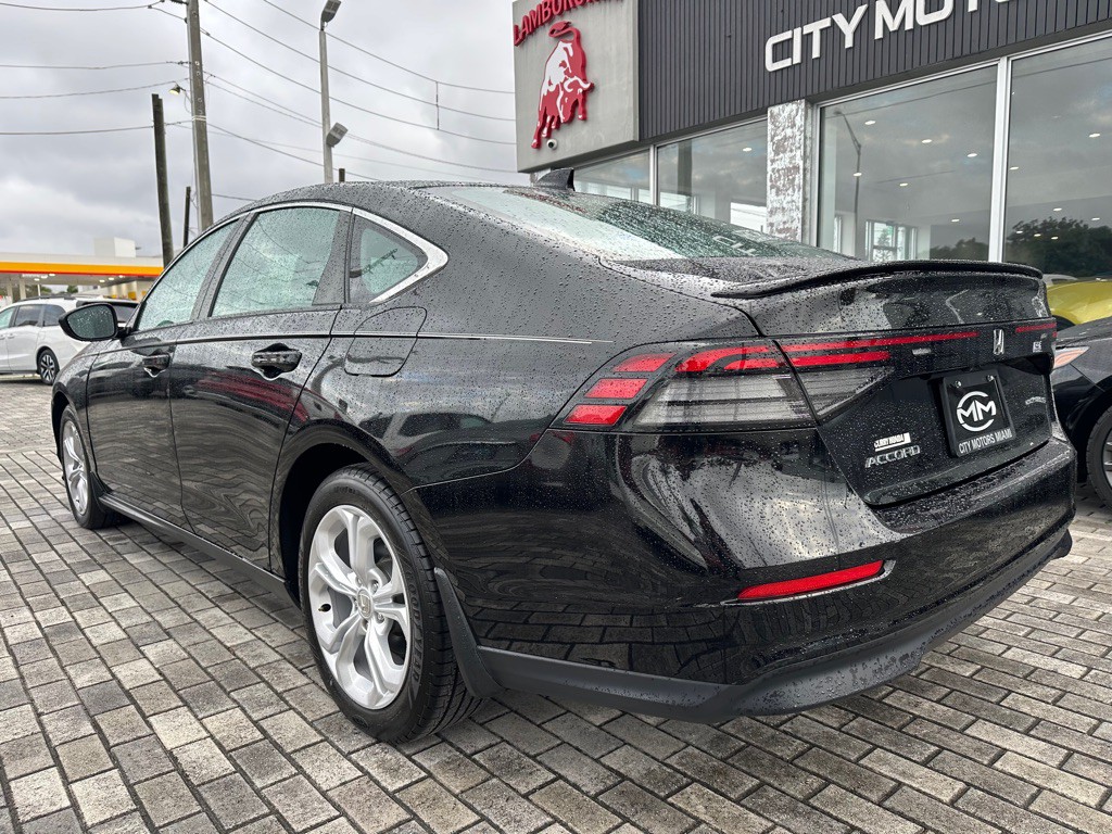 2023 Honda Accord Image 5