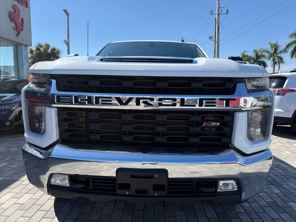 2023 Chevrolet Silverado 1500 Image 2
