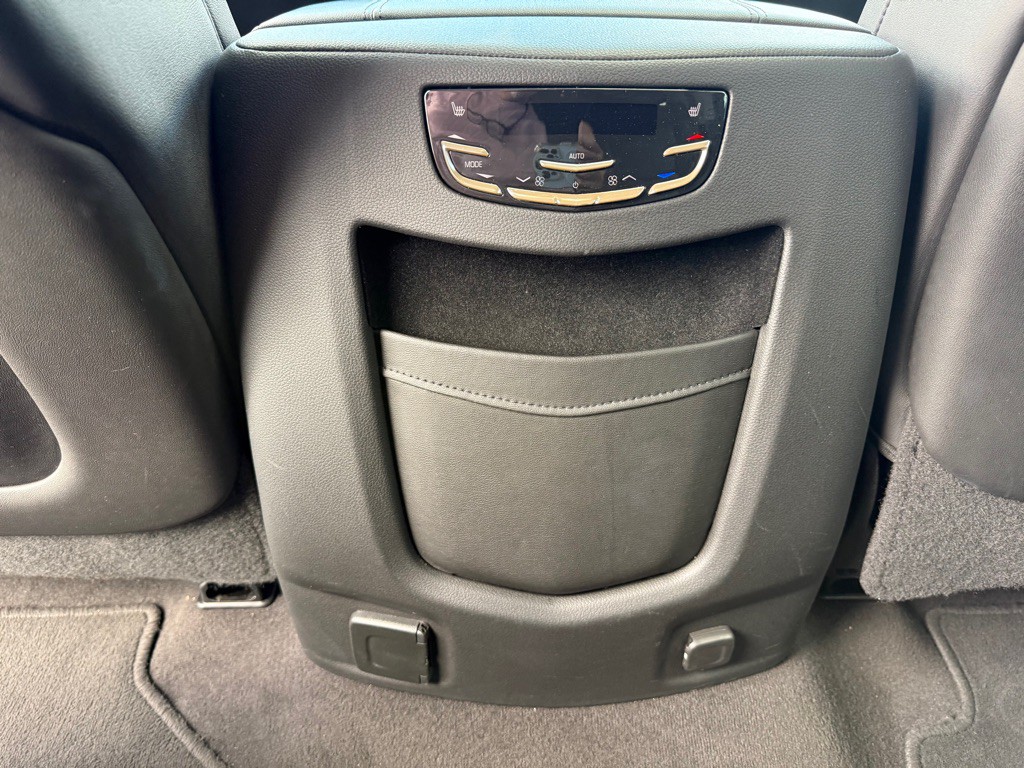 2020 Cadillac Escalade Image 36