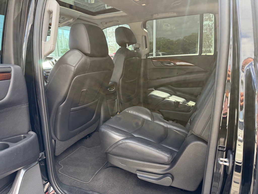 2020 Cadillac Escalade Image 34