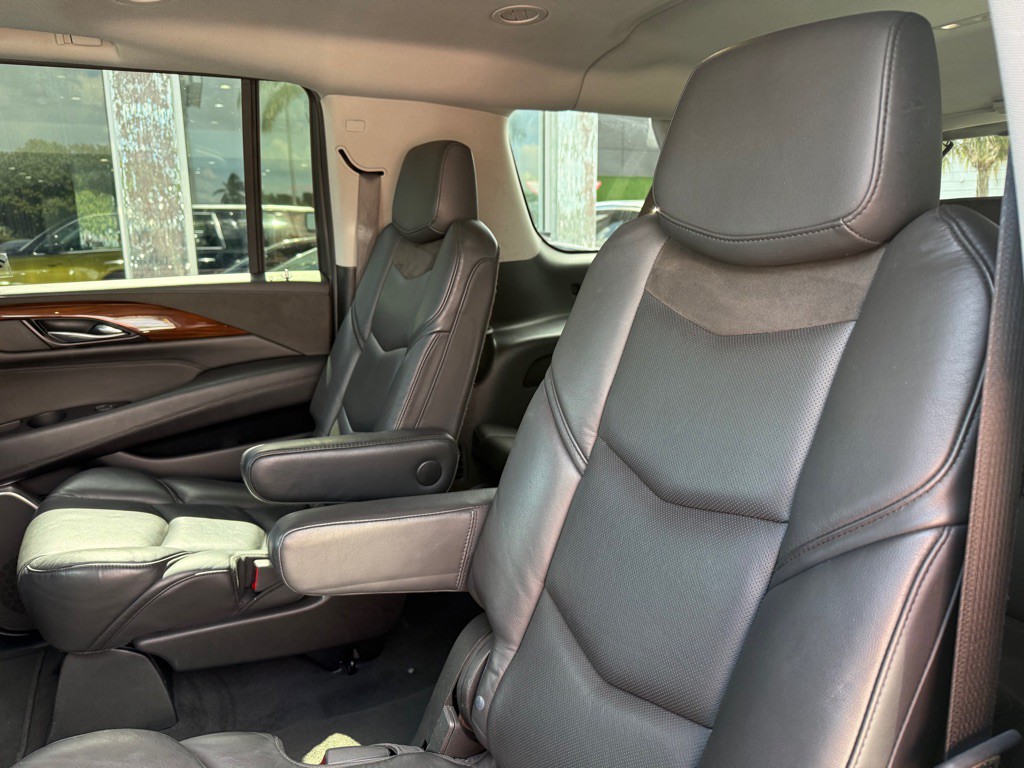 2020 Cadillac Escalade Image 35