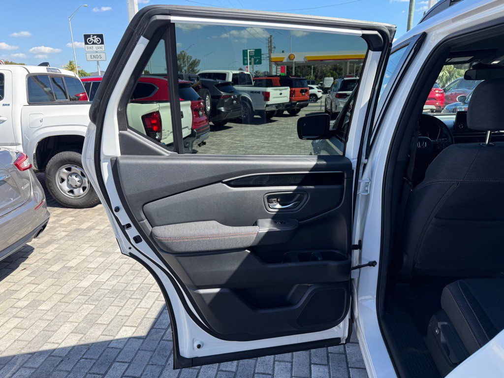 2025 Honda Pilot Image 31
